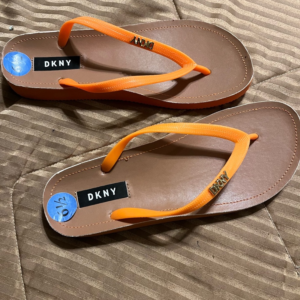 DKNY